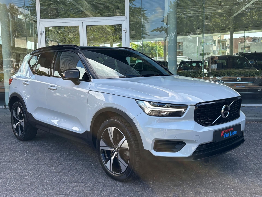 Volvo XC40 1.5 T4 Recharge R-Design| Panoramadak|Half Leder|El. Stoelen| PHEV|Rijklaarprijs incl garantie 57386469-1.jpg | Autoservice van Liere Middelburg